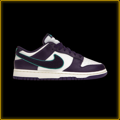 Dunk Low Chenille Swoosh Grand Purple